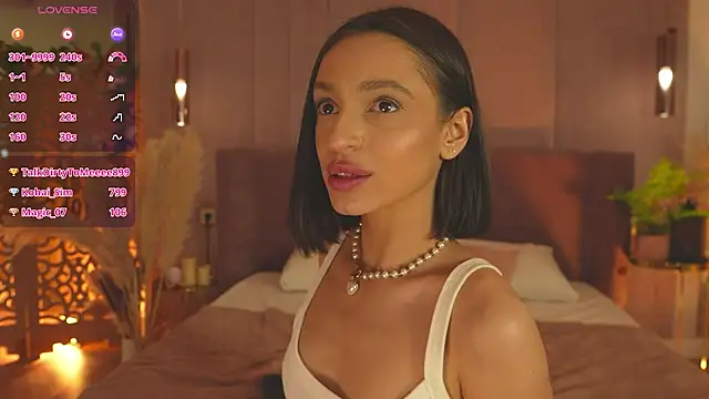 AdoraCortes online show from April 23, 12:29 pm