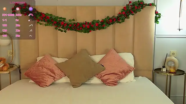 AdoraCortes online show from March 14, 5:19 am