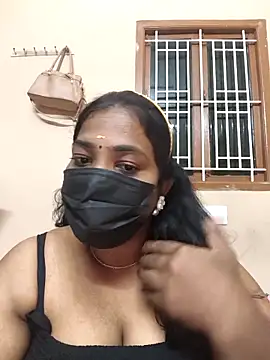 Snapshot of Tamil_Mithra chatting on October 28, 4:35 pm Tamil Mithra online show from October 28, 4:35 pm