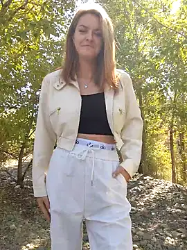 YOOUR EVAA online show from September 14, 6:00 am