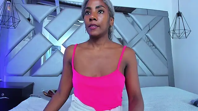 Lorenn Hill online show from December 19, 1:14 pm