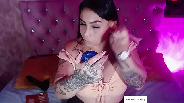 Snapshot of Naomi_Braunx chatting on September 11, 8:31 pm Naomi Braunx online show from September 11, 8:31 pm