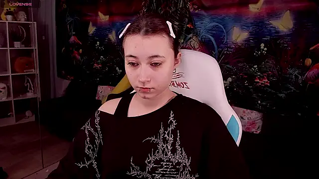 ClaraParks online show from March 26, 7:26 pm