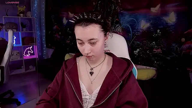 ClaraParks online show from March 30, 8:19 pm