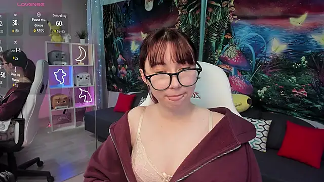 ClaraParks online show from November 9, 7:21 pm