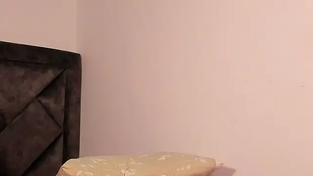 SamanthaRivas  online show from September 19, 1:48 am