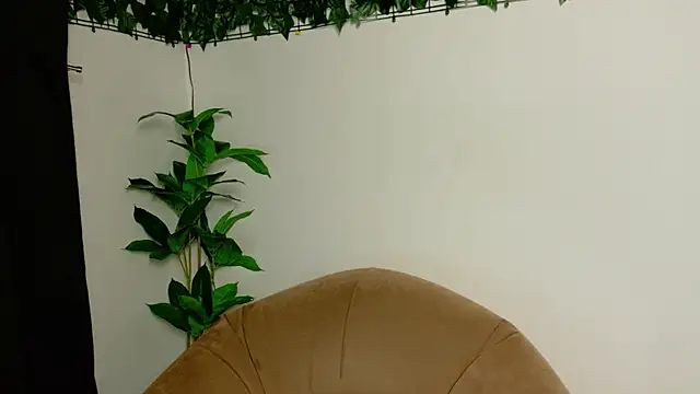 EvaBllake online show from April 22, 5:26 am