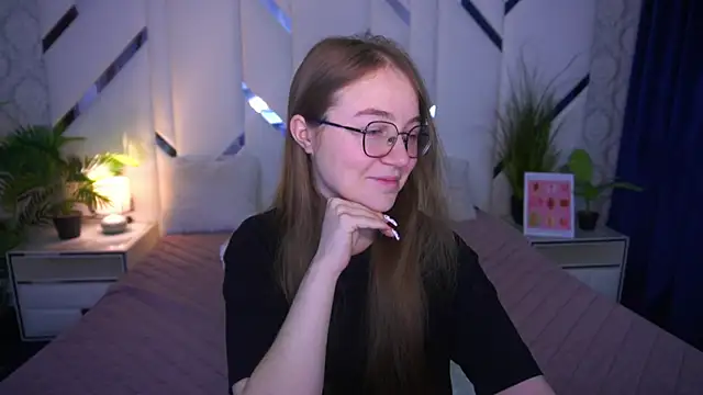 ArrinaWairr online show from February 2, 9:08 am