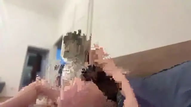 NellyExtraa online show from April 28, 9:40 pm