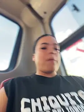 JuanitaMore01 online show from April 24, 9:06 pm