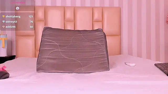 DarkHoneyy online show from December 13, 7:53 pm