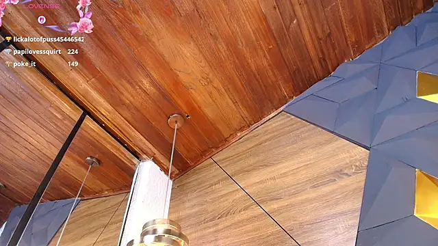 ly lulu online show from April 25, 1:41 pm