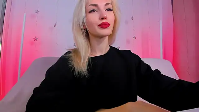 LisaFoxyMe online show from April 24, 1:19 am