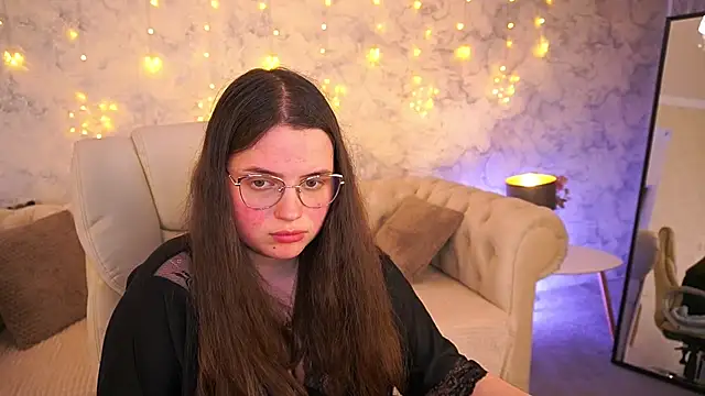 SophieDreamss online show from March 11, 8:44 pm