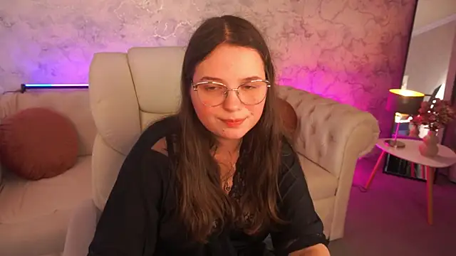 SophieDreamss online show from October 27, 2:45 pm