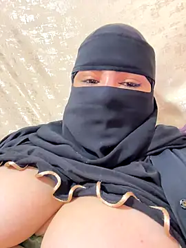  Laiali  online show from November 23, 12:51 pm