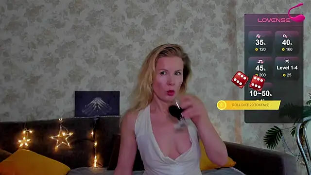 Julia Giulia online show from January 9, 10:25 pm