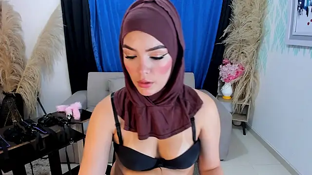 SofiaRivera1 online show from August 5, 8:04 pm