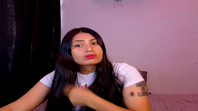 Linda andrew online show from April 22, 7:22 pm