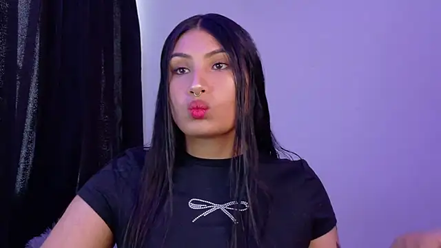 Linda andrew online show from April 24, 6:22 pm