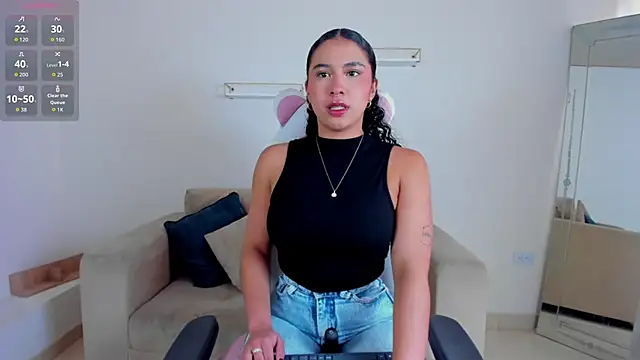 april smiith online show from March 12, 12:41 pm