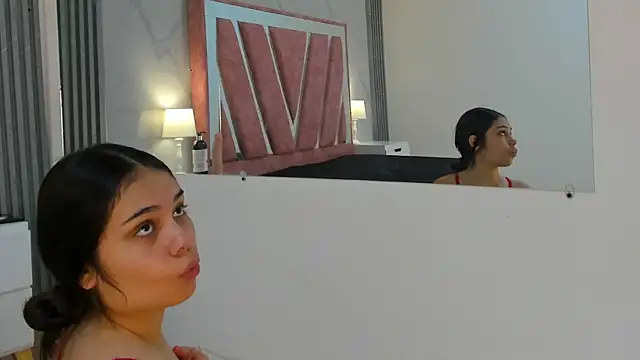 Snapshot of Megan_Sweetas chatting on October 10, 7:52 pm Megan Sweetas online show from October 10, 7:52 pm