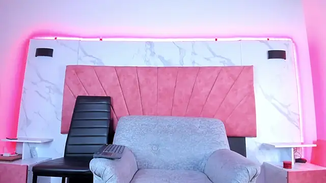 HellAndDante  online show from December 20, 1:20 am