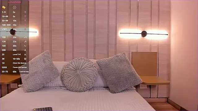 Snapshot of Isabellaroberts1 chatting on October 15, 8:33 pm Isabellaroberts1 online show from October 15, 8:33 pm