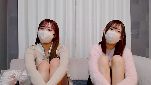  YUI CHAN  online show from February 9, 11:34 am