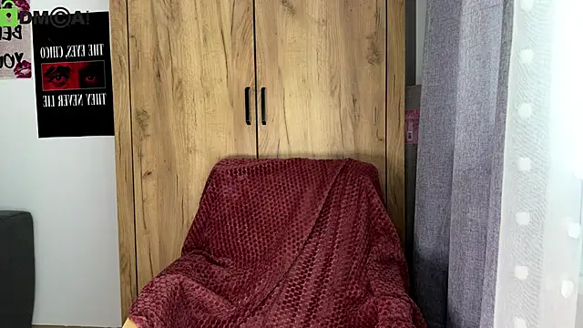 ScarlettSmithX online show from October 3, 8:08 am