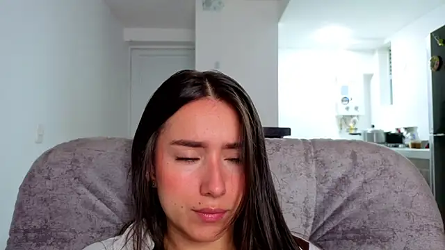 Adhara Kitten online show from April 17, 1:24 pm