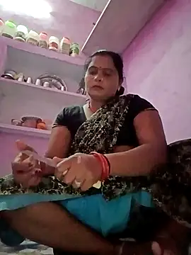 Snapshot of Hot_komal1 chatting on October 17, 12:41 pm Hot komal1 online show from October 17, 12:41 pm