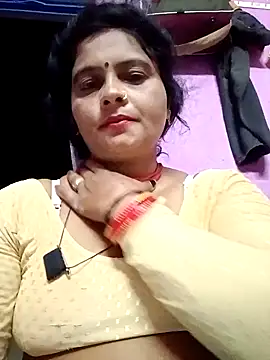 Snapshot of Hot_komal1 chatting on October 5, 7:19 pm Hot komal1 online show from October 5, 7:19 pm