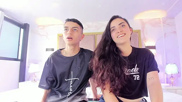 NickandAbby  online show from April 8, 7:27 pm