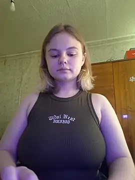 Snapshot of SlipperSherry chatting on September 25, 10:36 am SlipperSherry online show from September 25, 10:36 am