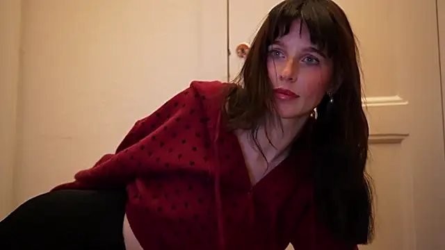 ellaa91 online show from November 18, 2:51 pm