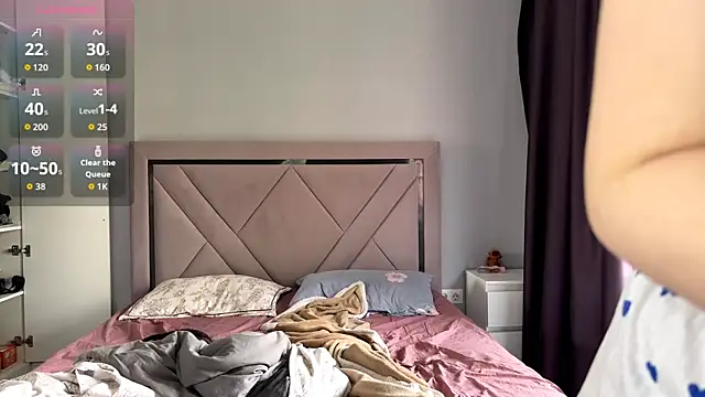 Wow Akemi online show from April 22, 8:33 am