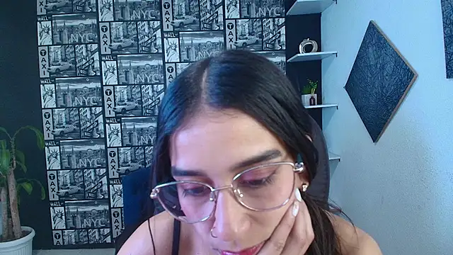 DanielaMonroe online show from November 5, 9:42 pm