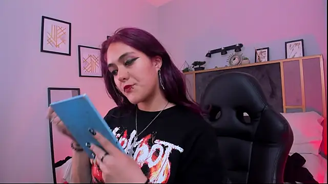 Azurra amatto2 online show from April 21, 8:16 pm