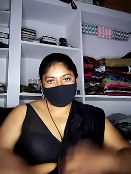 Snapshot of Telugu--Nadhini143 chatting on September 23, 4:49 pm Telugu--Nadhini143 online show from September 23, 4:49 pm