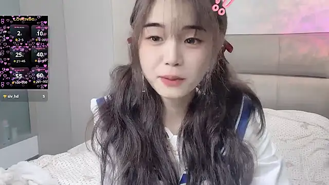 kexin a online show from February 4, 1:47 pm