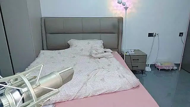 kexin a online show from September 14, 12:58 pm