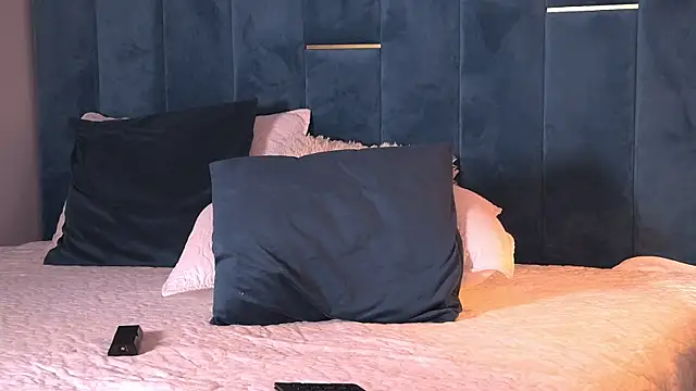 YasminaMoon online show from November 26, 5:19 am