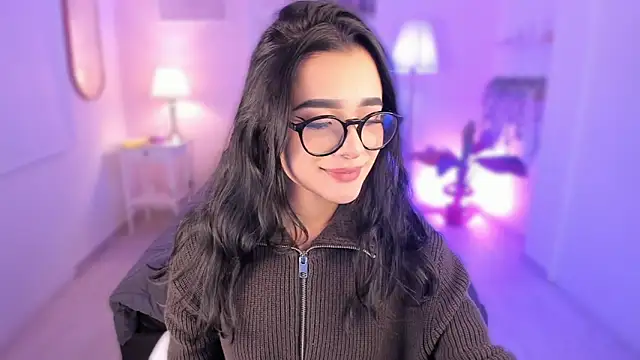 Snapshot of emma_soul1 chatting on October 14, 8:11 pm emma soul1 online show from October 14, 8:11 pm