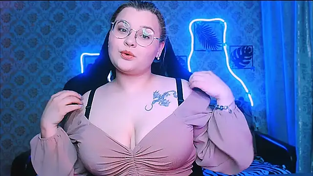 InLoveWithLife26 online show from April 29, 7:19 pm