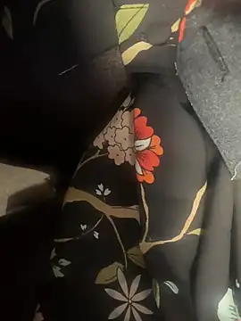 HiddenHoneyLDN online show from December 17, 11:14 am