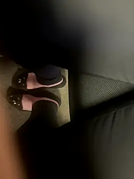 HiddenHoneyLDN online show from October 21, 2:32 pm