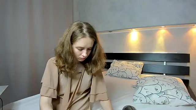 Camilla Kelly online show from September 20, 12:21 am