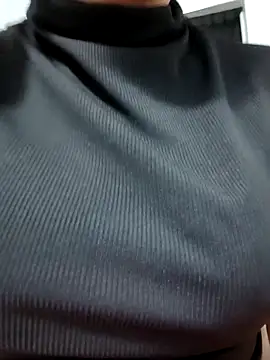 Rosalind xxx online show from April 25, 12:41 pm