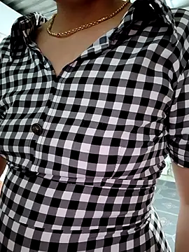 Rosalind xxx online show from April 23, 12:29 pm